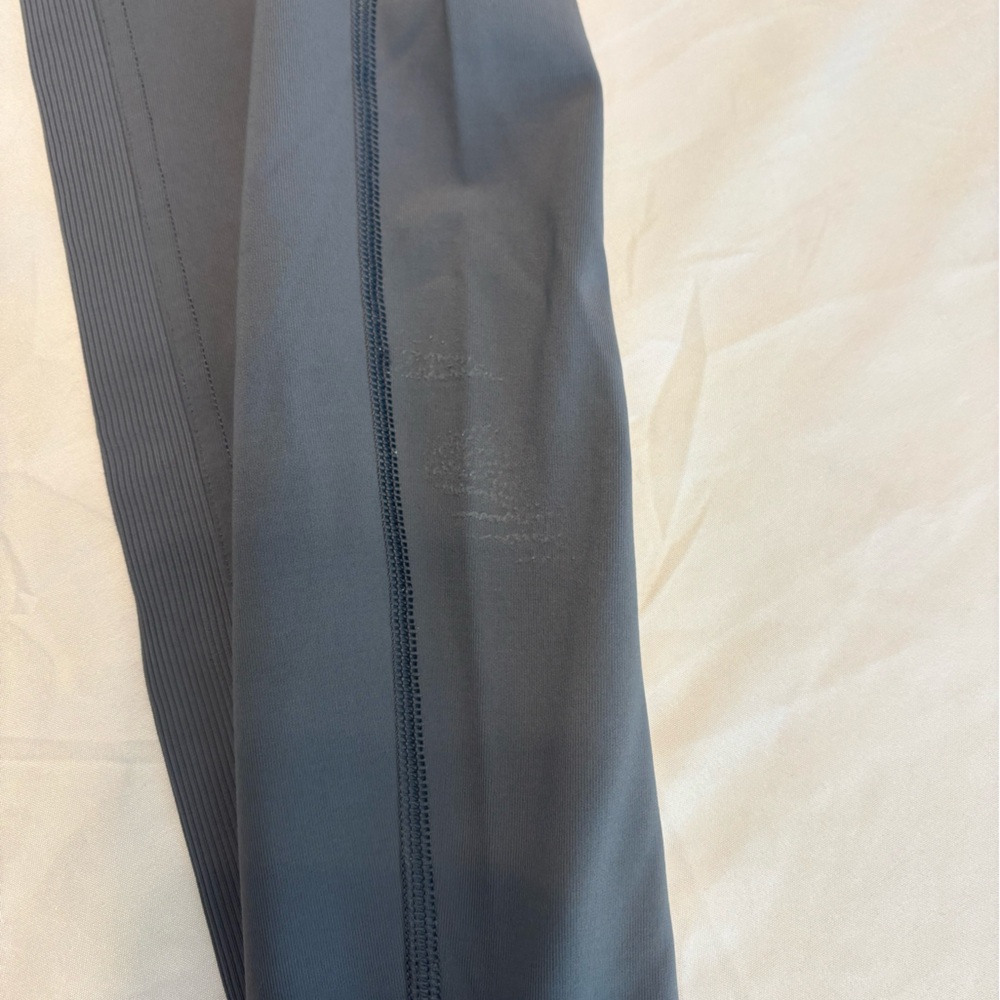 Lululemon Compression Leggings - Picture 3 of 6